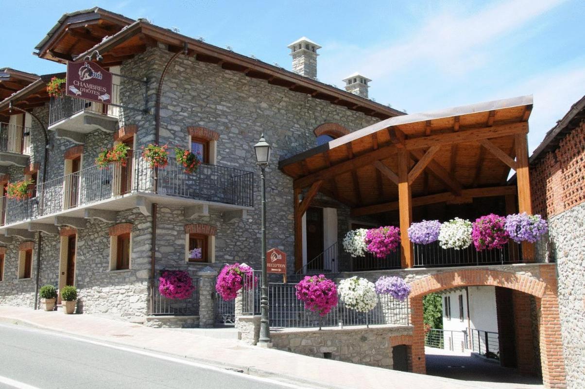 Bed & Breakfast Lo Teisson Aosta Exterior photo