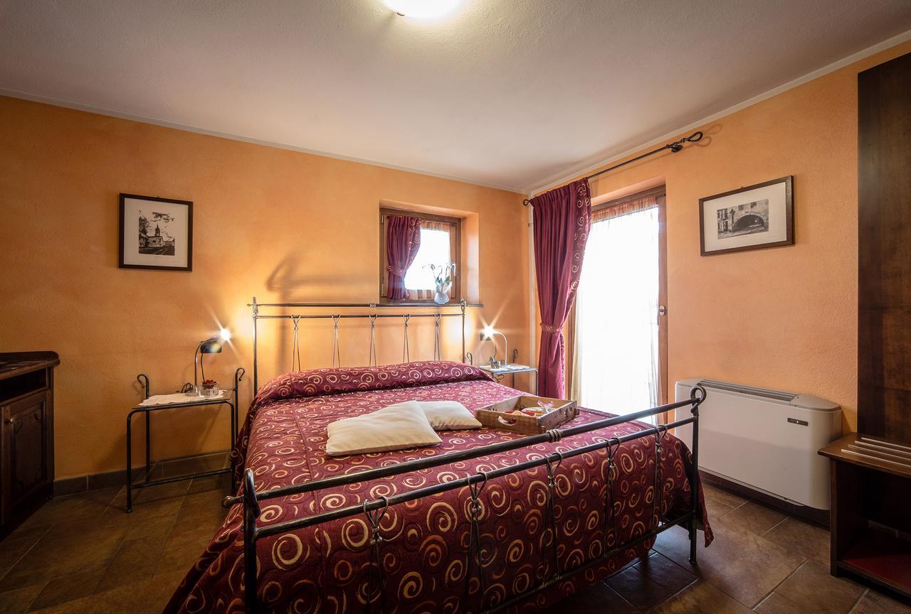 Bed & Breakfast Lo Teisson Aosta Exterior photo