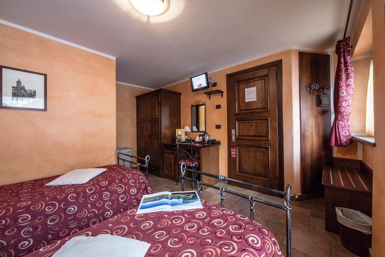 Bed & Breakfast Lo Teisson Aosta Exterior photo